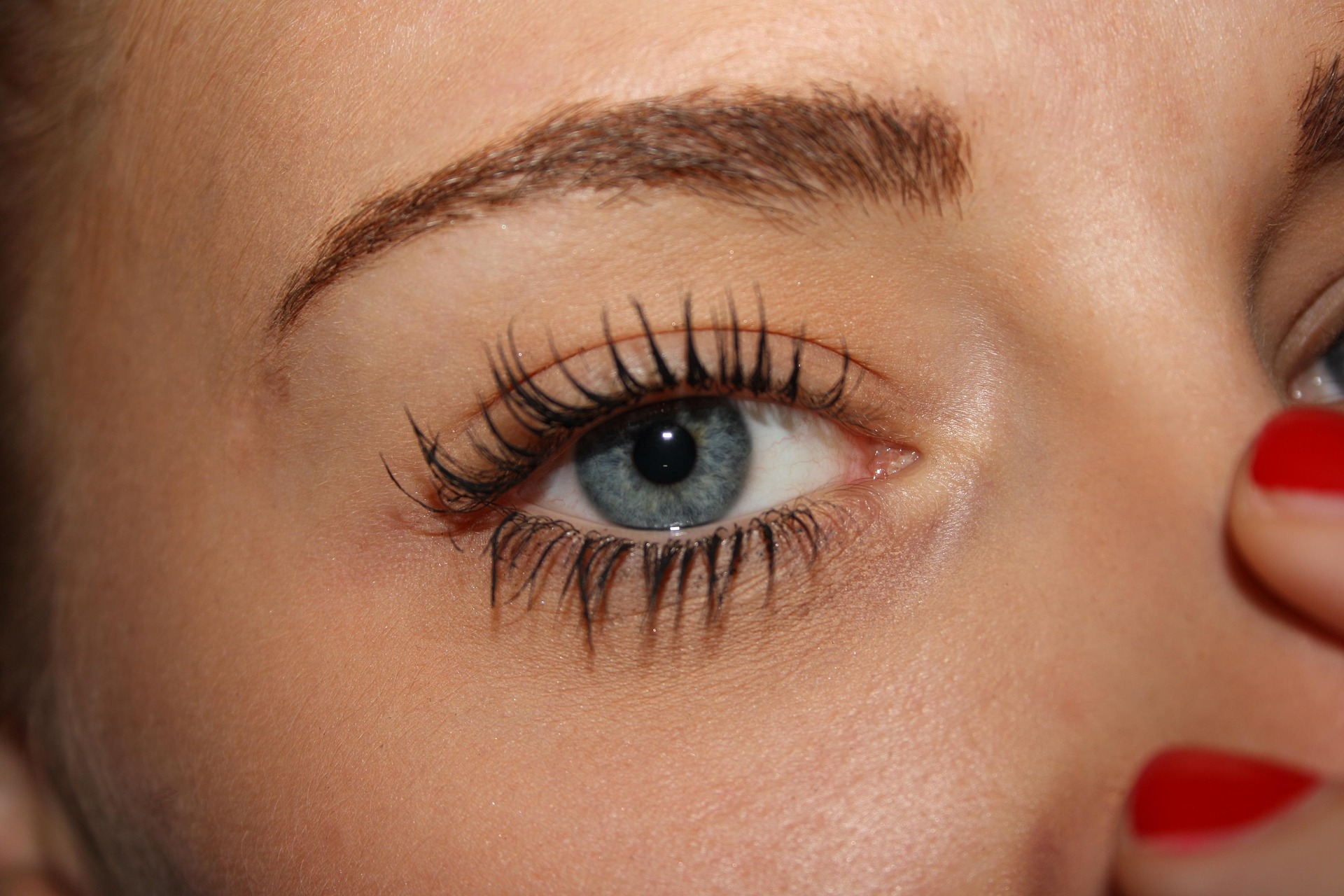 Where to apply shimmer