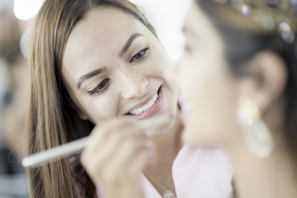 Where to put shimmer eyeshadow